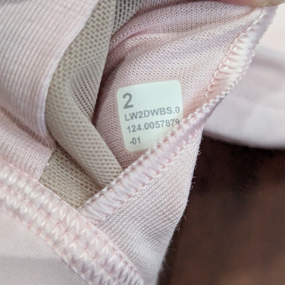 Lululemon Envital Bra *Medium Support,  Strawberry Milkshake - size 2 - Picture 10 of 10